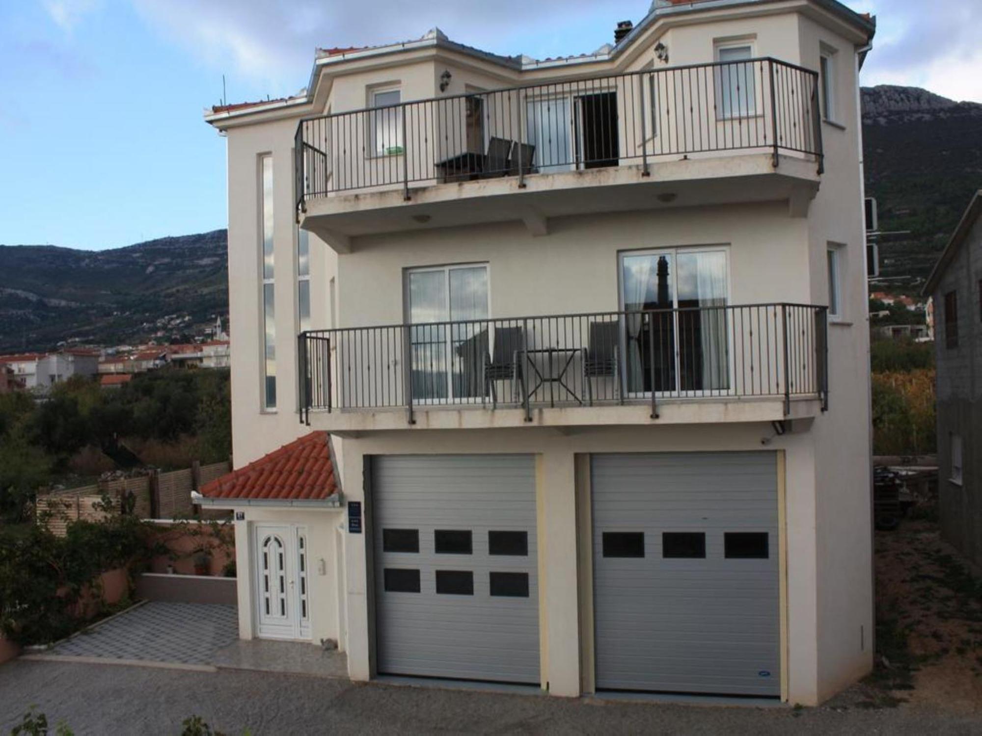 Holiday Home Chester With Heated Pool Kaštela الغرفة الصورة