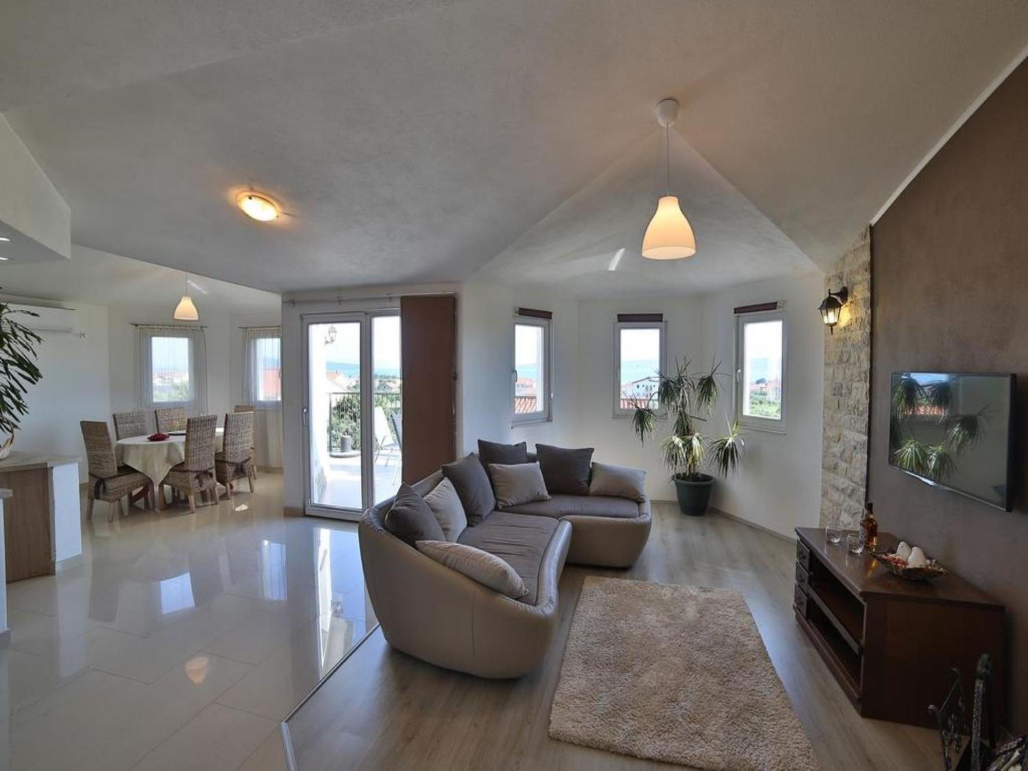 Holiday Home Chester With Heated Pool Kaštela الغرفة الصورة