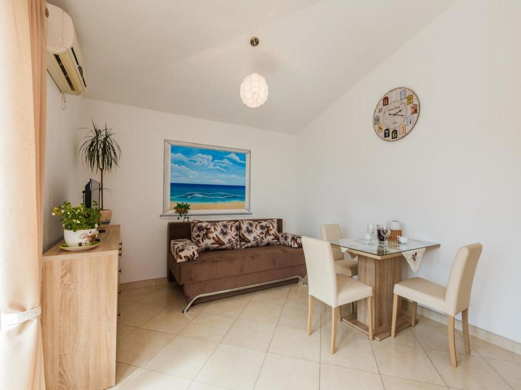 Holiday Home Chester With Heated Pool Kaštela الغرفة الصورة