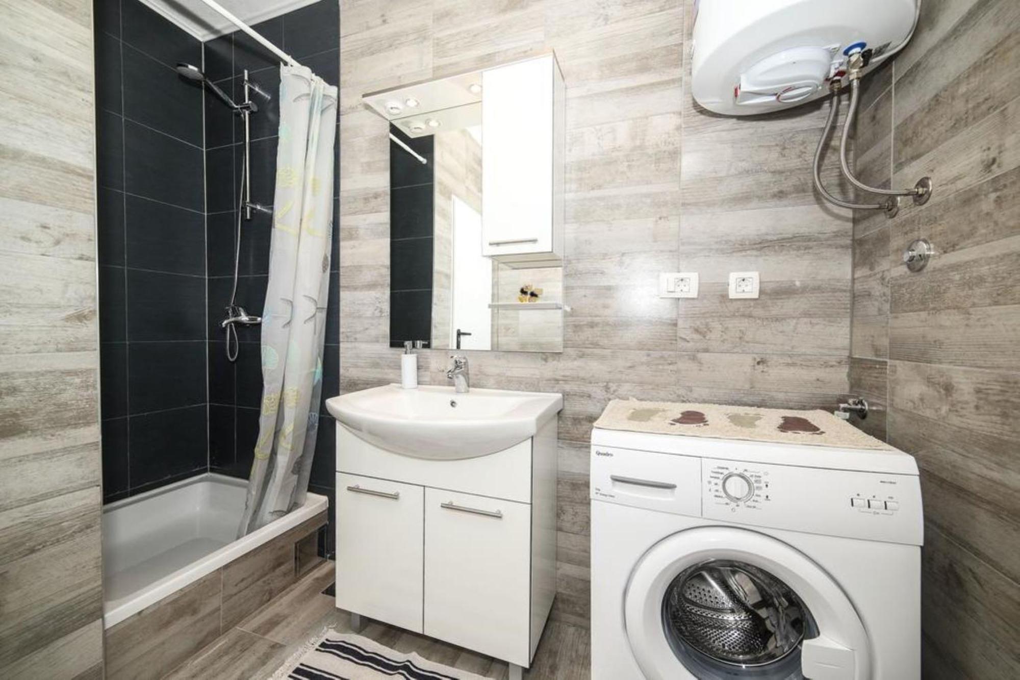 Holiday Home Chester With Heated Pool Kaštela الغرفة الصورة